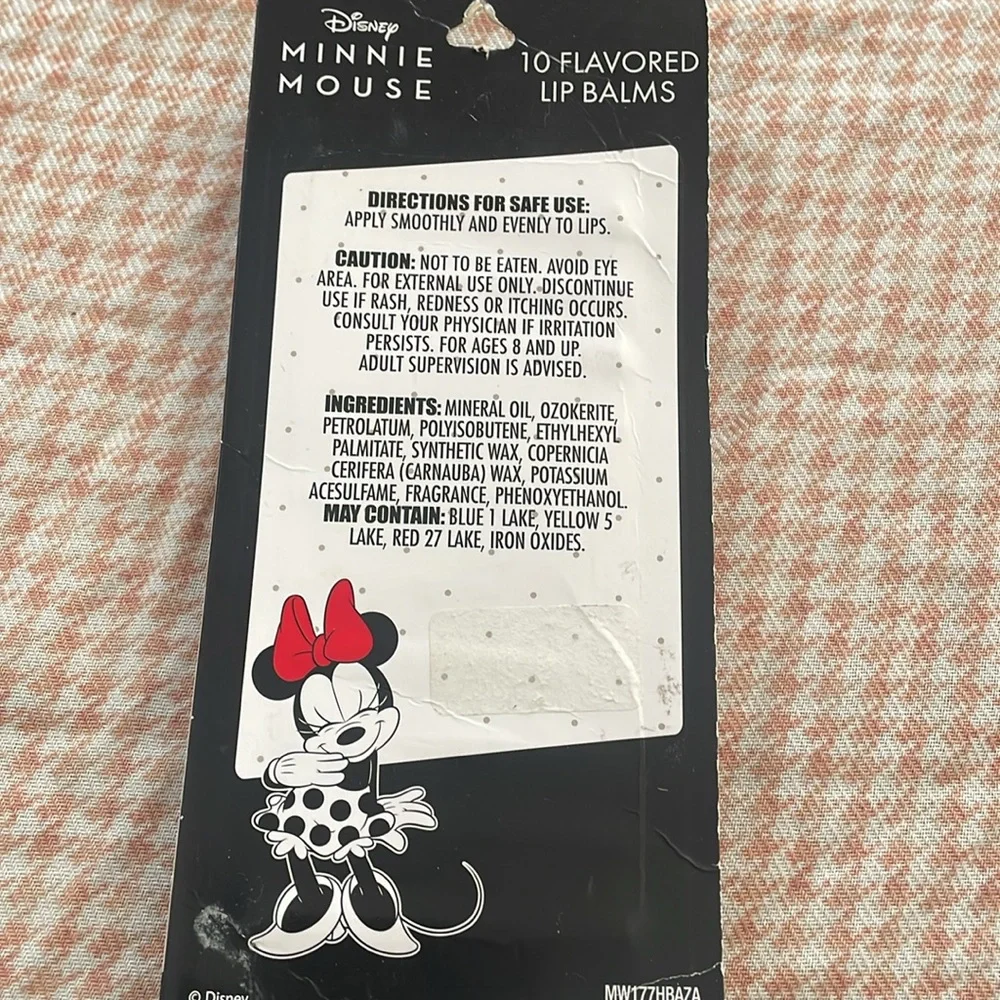 NIB Minnie Mouse lip balm set